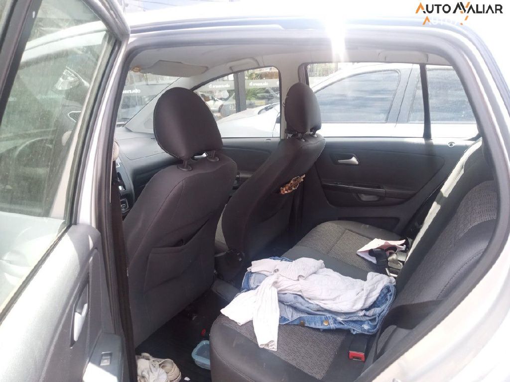 VOLKSWAGEN FOX 1.0 MI 8V FLEX 4P MANUAL