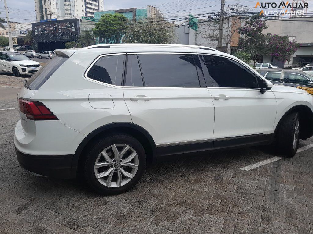 VOLKSWAGEN TIGUAN 1.4 250 TSI TOTAL FLEX ALLSPACE COMFORTLINE TIPTRONIC