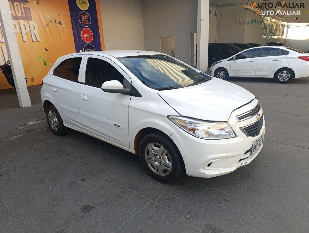 CHEVROLET ONIX 1.0 MPFI LT 8V FLEX 4P MANUAL