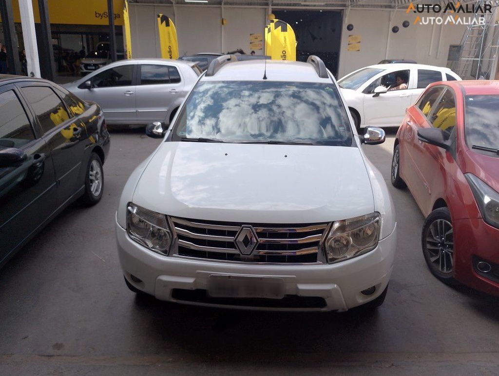 RENAULT DUSTER 2.0 DYNAMIQUE 4X2 16V FLEX 4P AUTOMATICO