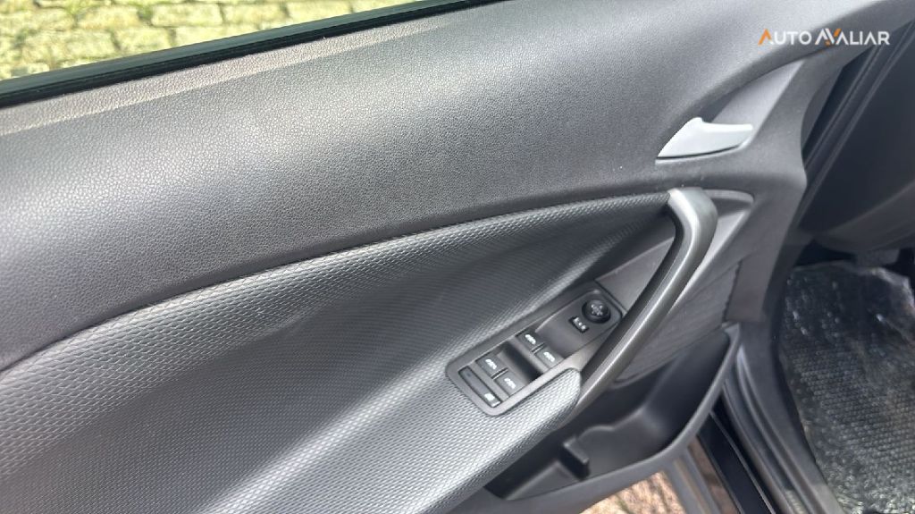 CHEVROLET TRACKER 1.0 TURBO FLEX MIDNIGHT AUTOMATICO