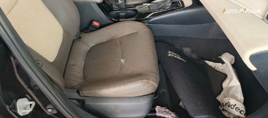 TOYOTA COROLLA 1.8 VVT-I HYBRID PREMIUM FLEX ALTIS CVT