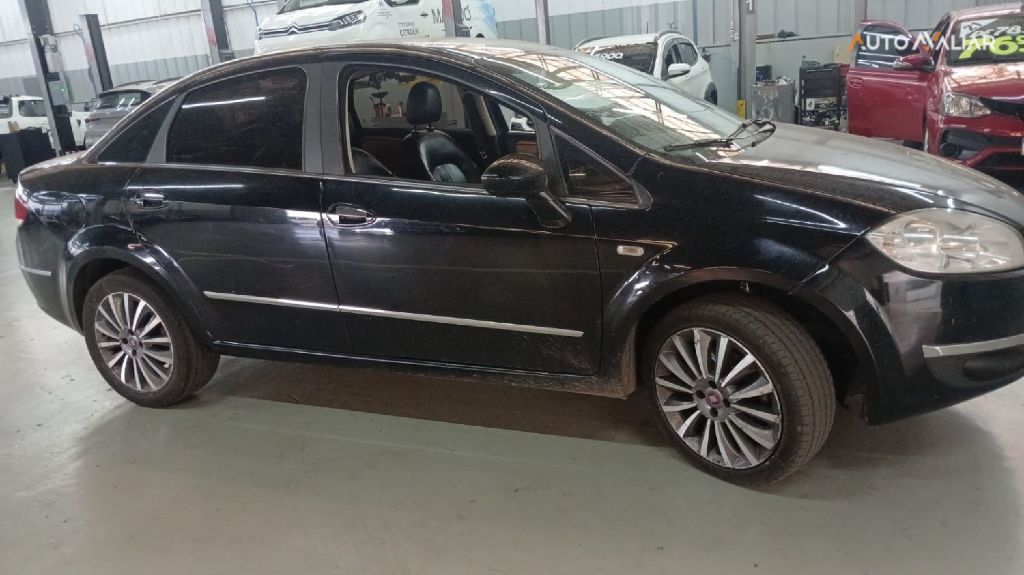FIAT LINEA 1.8 ESSENCE 16V FLEX 4P MANUAL