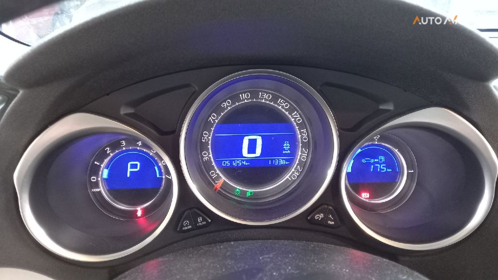 VOLKSWAGEN CROSSFOX 1.6 MI FLEX 8V 4P MANUAL