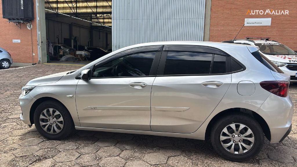 CHEVROLET ONIX 1.0 FLEX LT MANUAL