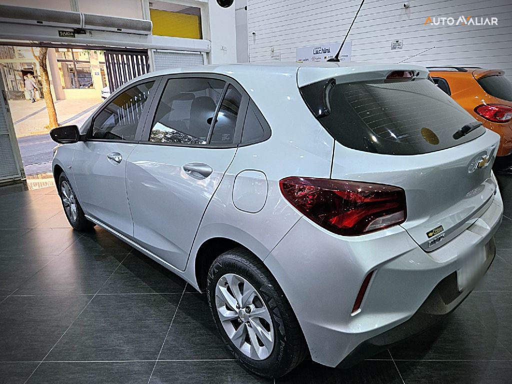 CHEVROLET ONIX 1.0 FLEX LT MANUAL
