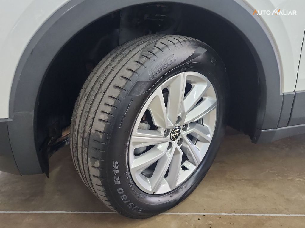 VOLKSWAGEN T-CROSS 1.0 200 TSI TOTAL FLEX COMFORTLINE AUTOMÁTICO