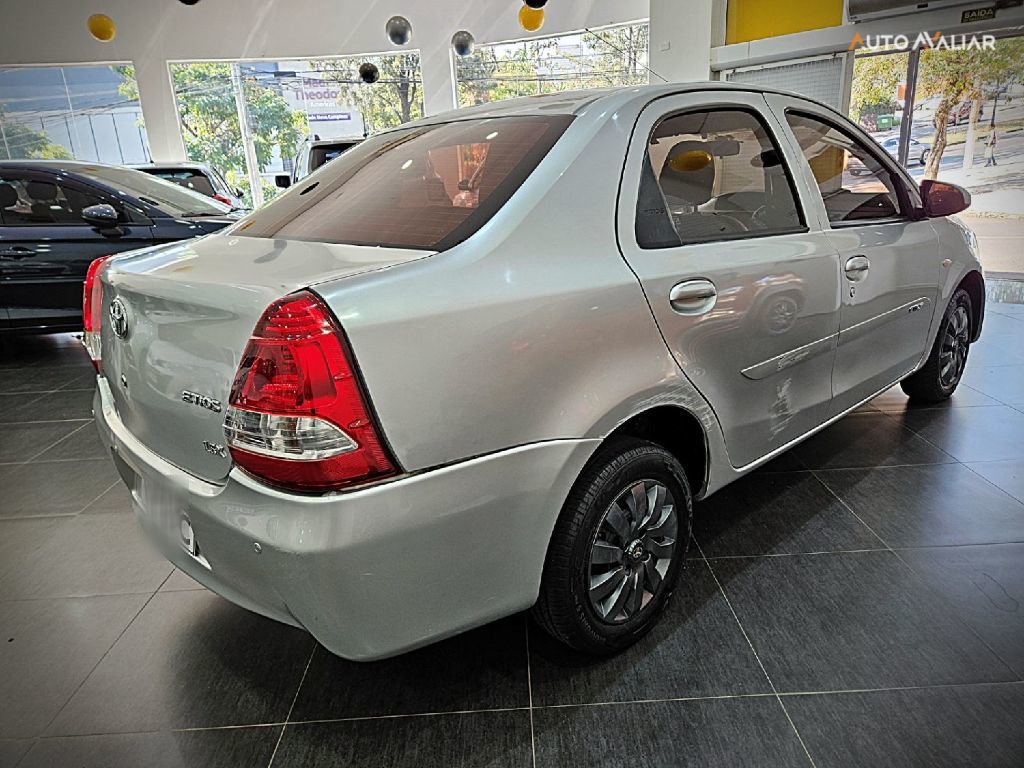 TOYOTA ETIOS 1.5 X SEDAN 16V FLEX 4P MANUAL