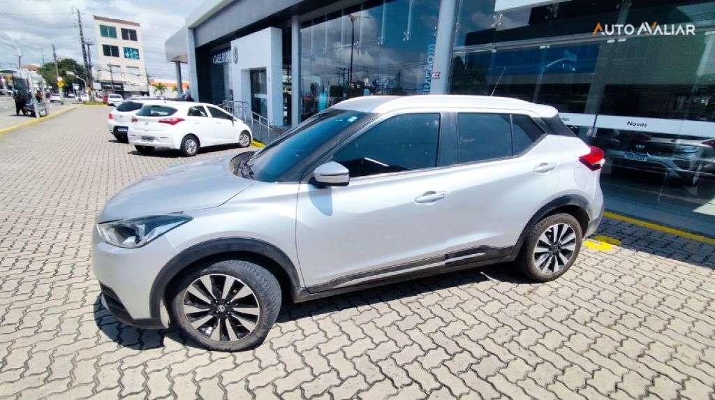 NISSAN KICKS 1.6 16V FLEX SV 4P XTRONIC